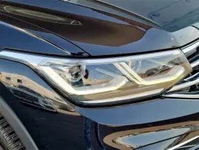 VW Noul Tiguan R-Line 2,0 TSI DSG 4Mot thumbnail
