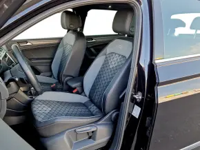 VW Noul Tiguan R-Line 2,0 TSI DSG 4Mot thumbnail