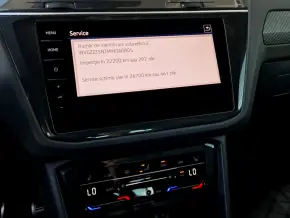 VW Noul Tiguan R-Line 2,0 TSI DSG 4Mot thumbnail