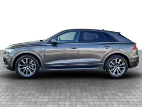 Audi Q8 55 TFSI quattro thumbnail