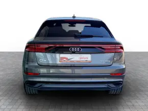 Audi Q8 55 TFSI quattro thumbnail