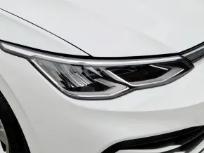 VW Golf Life 1.5 eTSI ACT DSG mild hyb thumbnail
