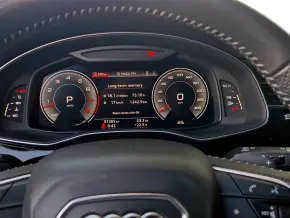 Audi Q8 55 TFSI quattro thumbnail