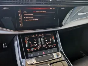 Audi Q8 55 TFSI quattro thumbnail