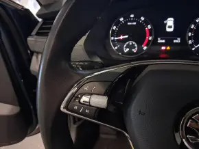 Škoda OCTAVIA AMBITION 1.5 TSI thumbnail