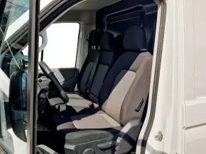 VW Crafter 3.5 Furgon L3H3 FWD 103kW thumbnail
