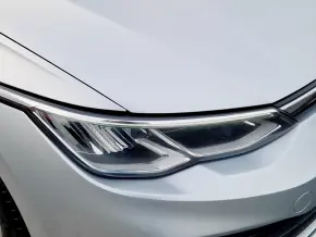 VW Golf Variant Life 2.0 TDI DSG thumbnail