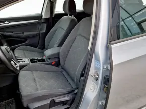 VW Golf Variant Life 2.0 TDI DSG thumbnail