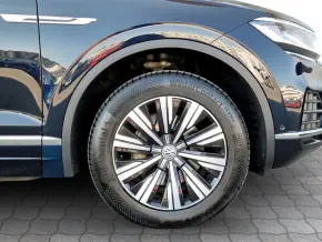 VW Touareg Atmosphere V6 TDI thumbnail