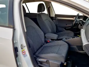 VW Golf Life 1.5 eTSI ACT DSG mild hyb thumbnail