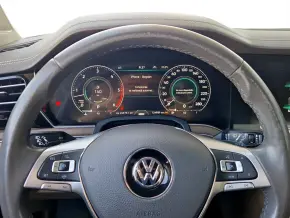 VW Touareg Atmosphere V6 TDI thumbnail