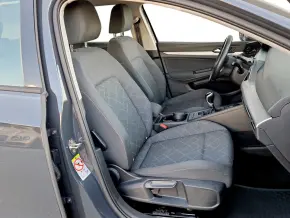 VW Golf Life 1.0 TSI thumbnail