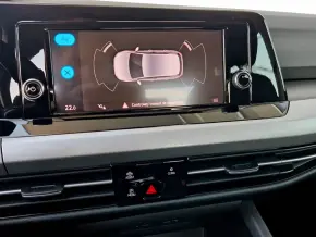 VW Golf Life 1.0 TSI thumbnail