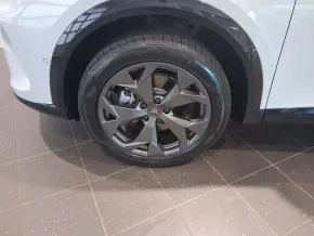 CUPRA Formentor 1.5 eTSI DSG7 mildh thumbnail