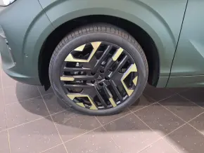 CUPRA Terramar Tribe Edition 2.0 TSI DSG 4DRV thumbnail