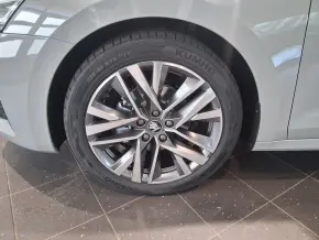 Škoda Octavia Selection 1.5 TSI DSG mHEV thumbnail