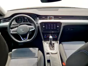 VW Noul Passat GTE - Plug In Hybrid 1.4TSI thumbnail