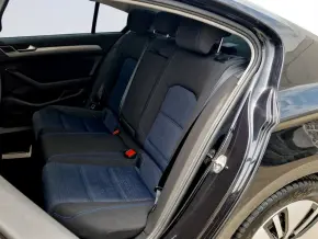VW Noul Passat GTE - Plug In Hybrid 1.4TSI thumbnail
