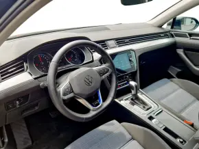 VW Noul Passat GTE - Plug In Hybrid 1.4TSI thumbnail