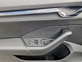 Škoda OCTAVIA COMBI AMBITION 2.0 TDI DSG thumbnail
