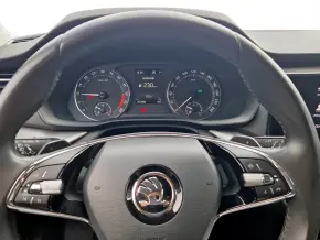Škoda OCTAVIA COMBI AMBITION 2.0 TDI DSG thumbnail