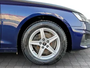 Audi A4 Avant 30 TDI thumbnail
