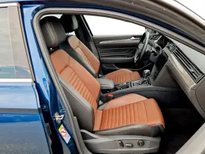 VW Passat Highline 2.0 TDI DSG thumbnail
