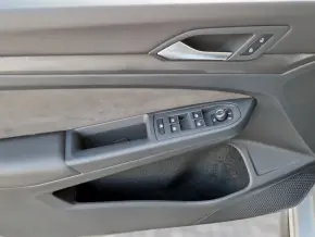 VW Golf GTI 2.0 TSI DSG7 thumbnail
