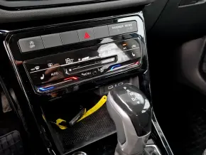 VW Noul T-Cross Advanced 1.5 TSI DSG thumbnail