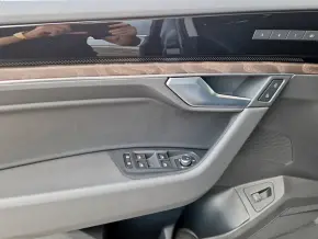 VW Touareg Elegance V6 TDI thumbnail