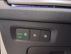 Škoda OCTAVIA COMBI AMBITION 2.0 TDI DSG thumbnail