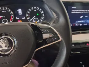 Škoda OCTAVIA COMBI AMBITION 2.0 TDI DSG thumbnail