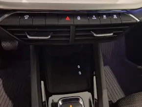 Škoda OCTAVIA COMBI AMBITION 2.0 TDI DSG thumbnail