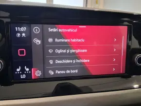 VW Golf Life 2.0 TDI thumbnail