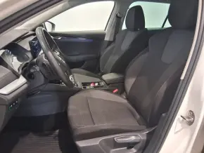 Škoda OCTAVIA COMBI AMBITION 2.0 TDI DSG thumbnail