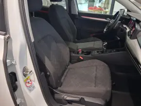 VW Golf Life 2.0 TDI thumbnail
