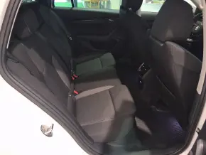 Škoda OCTAVIA COMBI AMBITION 2.0 TDI DSG thumbnail