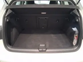 VW Golf Life 2.0 TDI thumbnail