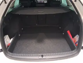 Škoda OCTAVIA COMBI AMBITION 2.0 TDI DSG thumbnail