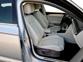 VW Passat Var.Highline 2.0 TDI thumbnail