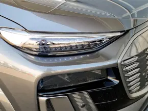 Q6 e-tron quattro thumbnail