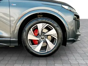 Q6 e-tron quattro thumbnail