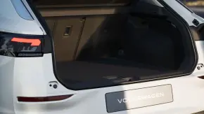 Noul T-Roc Life 1.5 eTSI DSG thumbnail