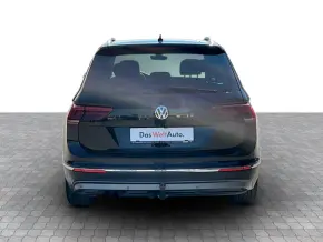 VW Tiguan Highline 2,0 TDI DSG 4Mot thumbnail