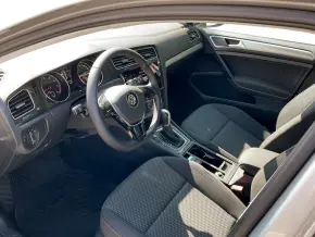 VW Golf Var.Trendline1.0 TSI DSG thumbnail