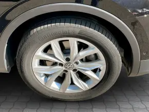 VW Tiguan Highline 2,0 TDI DSG 4Mot thumbnail
