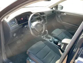 VW Tiguan Highline 2,0 TDI DSG 4Mot thumbnail