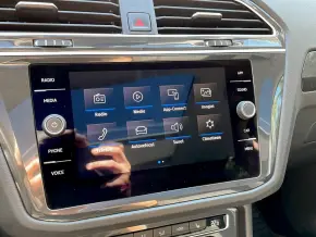 VW Tiguan Highline 2,0 TDI DSG 4Mot thumbnail
