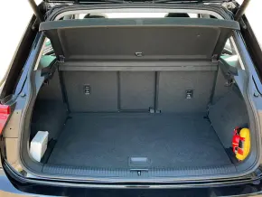 VW Tiguan Highline 2,0 TDI DSG 4Mot thumbnail