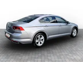 VW Passat Highline1.5 TSI ACT DSG thumbnail